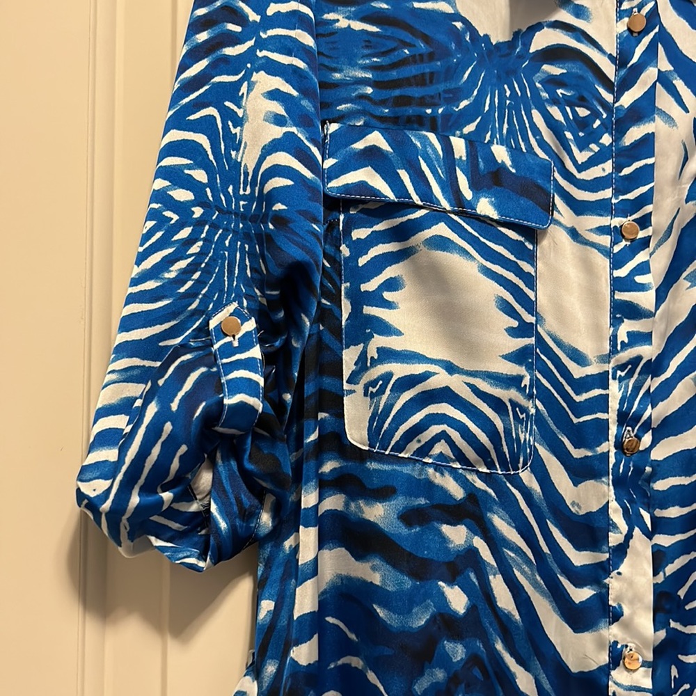 Cache Front Button Down Animal Point Size. M - image 4